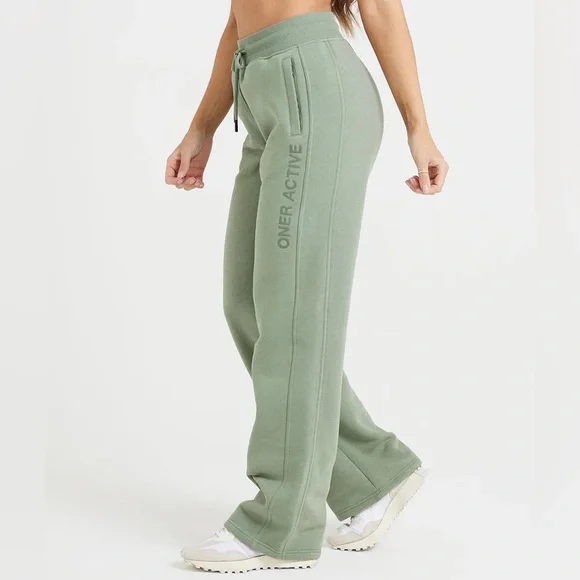 Oner Active Classic Lounge Straight Leg Sweatpants - Picture 1 of 8